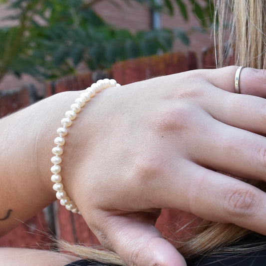 White Freshwater Pearl Bracelet with 14k Gold Clasp